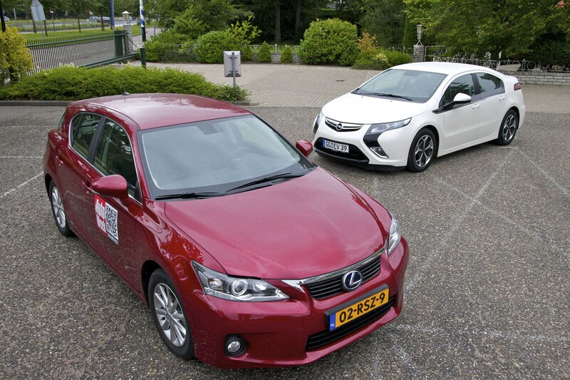 Lexus CT 200h-Opel Ampera