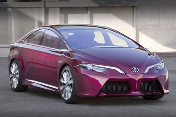 Toyota NS4 Plug-in Concept