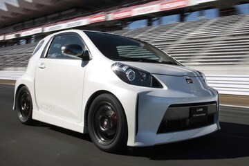 Toyota iQ 130G MT