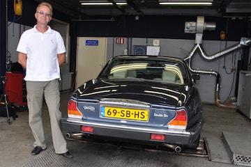 Op de rollenbank: Daimler Double Six