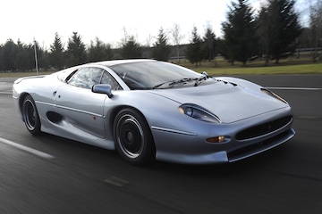 Jaguar XJ220