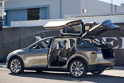 Tesla Model X begin 2015 in productie