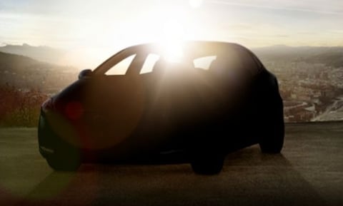 Volvo toont schimmige teaser van V40