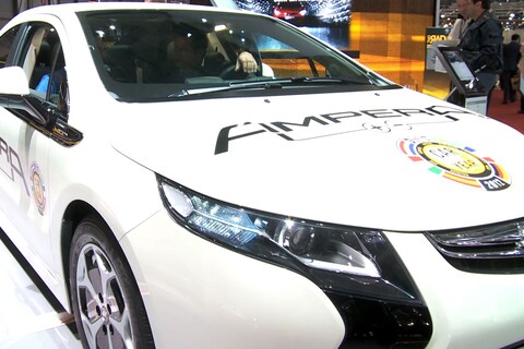 AutoWeek Journaal: auto van het jaar-titel helpt Ampera