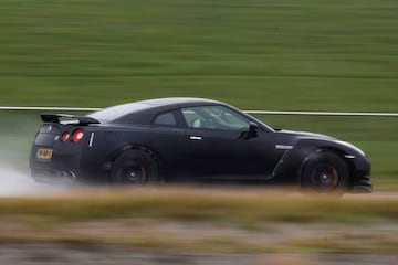 Nissan GT-R Black Edition