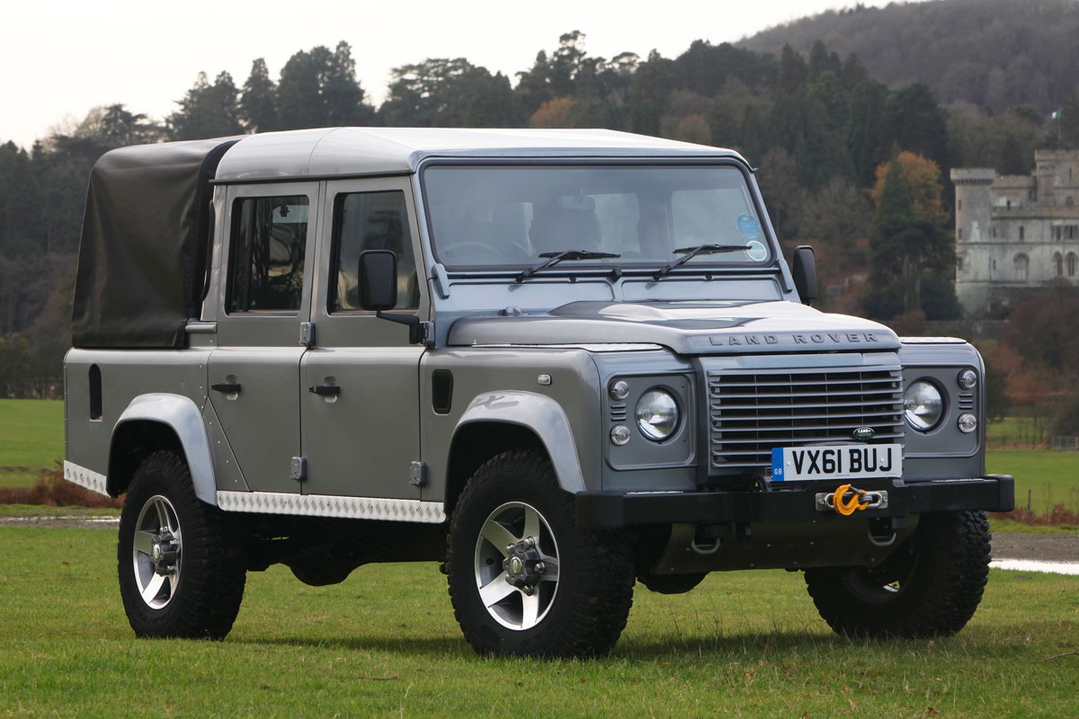 Land Rover Defender 110 Crew Cab Pick-Up