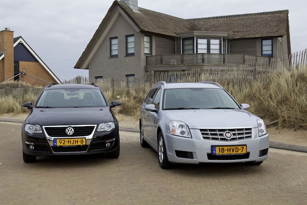 Cadillac BLS Wagon - Volkswagen Passat Variant