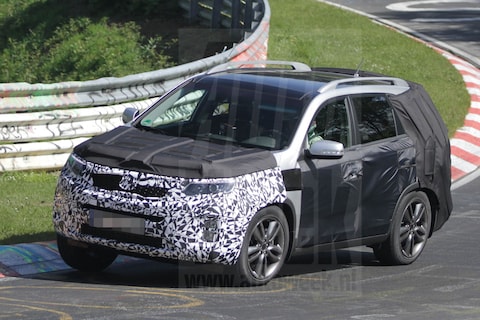 Kia Sorento facelift snelt over de Nürburgring