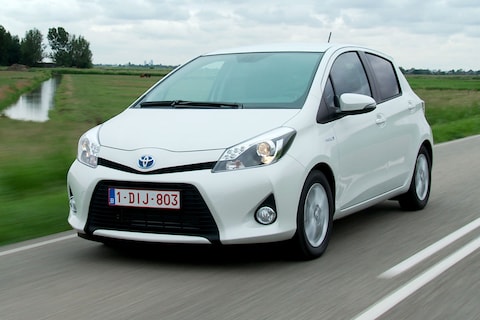 Toyota Yaris Hybrid (2012) - Test