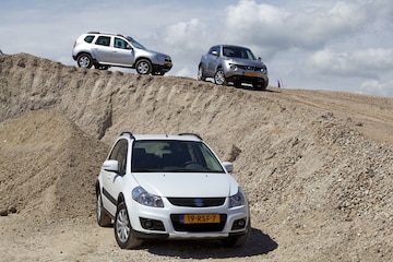 Dacia Duster 1.6 16V 4x2  Nissan Juke 1.6   Suzu