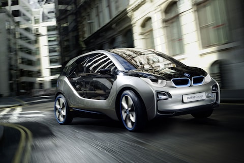 BMW opent i Store en  'opgefrist' i3 interieur