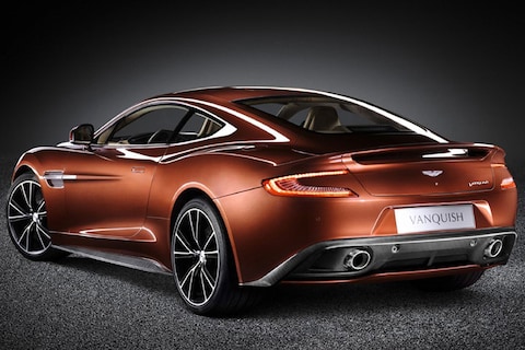Aston Martin knalt door: Vanquish online te zien