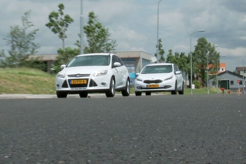 Dubbeltest Kia Cee'd vs Ford Focus