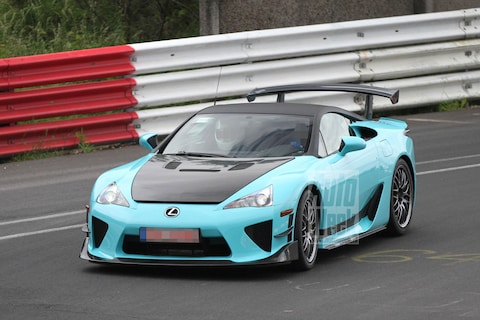 Lexus test speciale uitvoering LFA