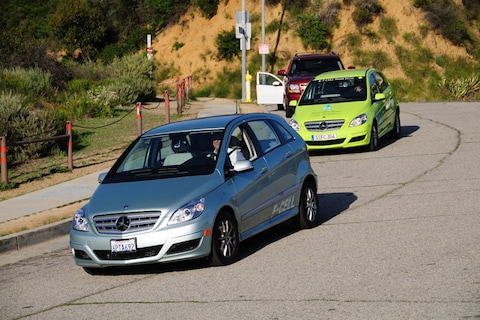 Mercedes opent brandstofcelfabriek in Canada