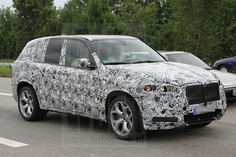 BMW pompt nieuwe X5 op tot M