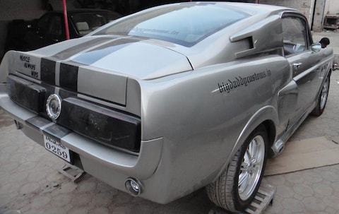 Lacetti omgetoverd tot 'Eleanor' Mustang