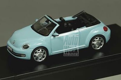 Mini-onthulling: VW Beetle cabrio schaalmodel