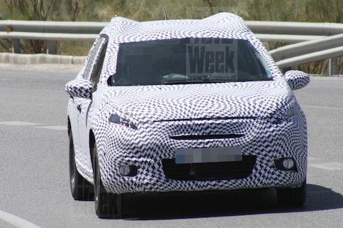 Ook de Peugeot 2008 mag buiten spelen