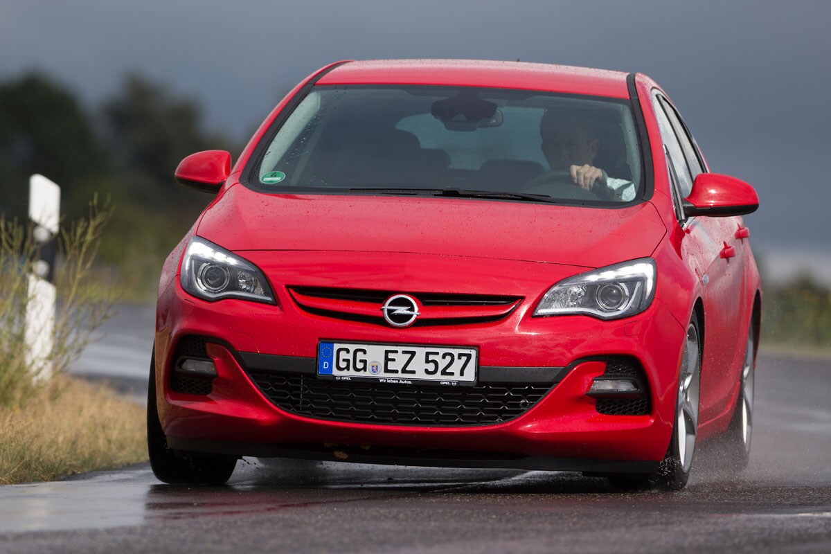 Opel Astra BiTurbo CDTI
