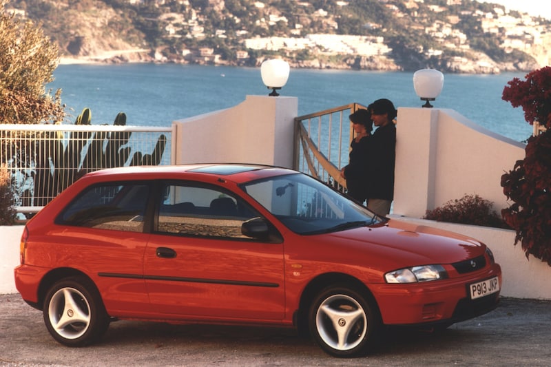 Mazda 323 1992