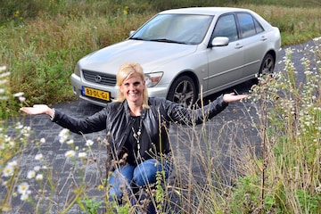 klokje rond - lexus is200