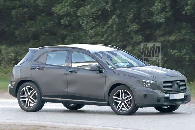 Mercedes-Benz GLA Spyshots