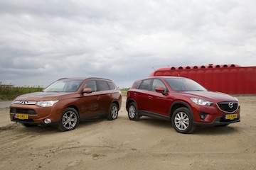 Mitsubishi Outlander - Mazda CX-5
