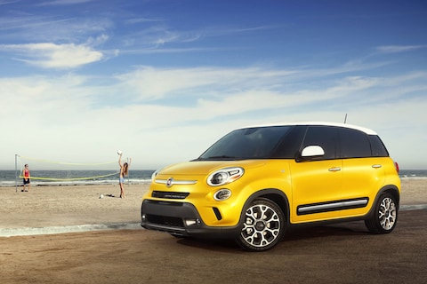 Fiat 500L doet stoer als Trekking