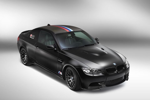 BMW M3 DTM Champion Edition eert zichzelf