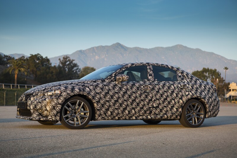 Lexus IS 300h prototype