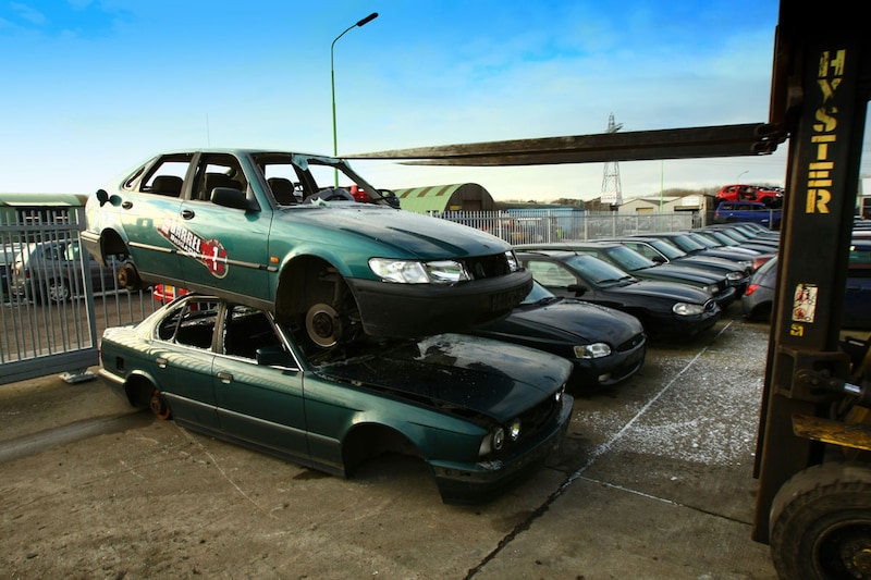 Barrelbrigade: Saab 900 - Ford Fiesta - Peugeot 60