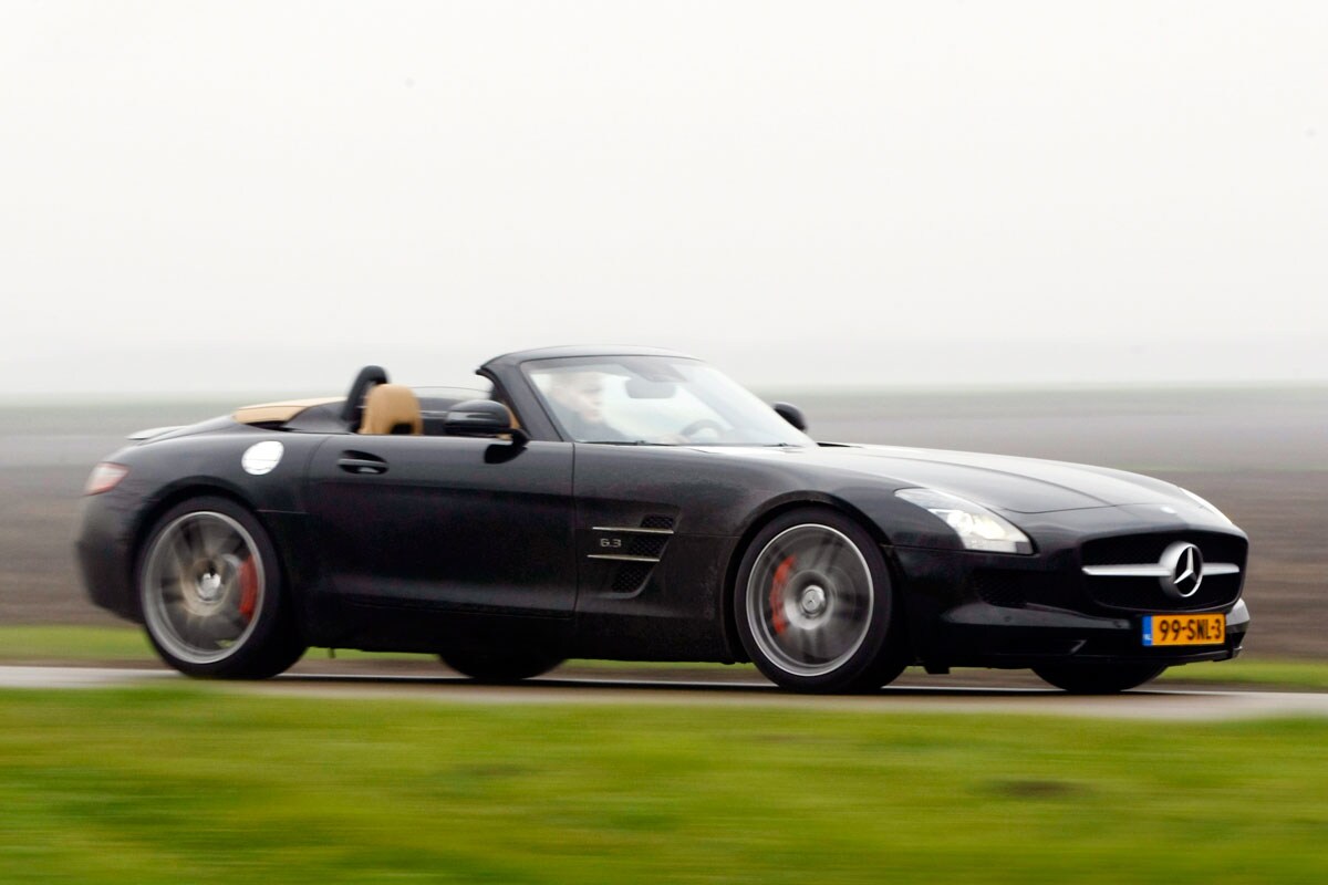 Mercedes-Benz SLS AMG Roadster