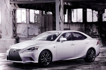 Lexus IS