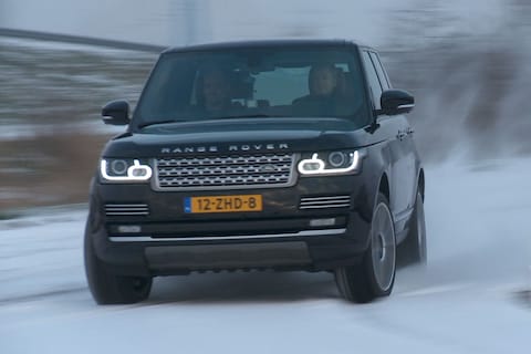 Achteruitkijkspiegel - 'Ssang Yong moet lelijk zijn'