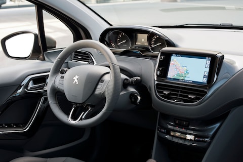 Peugeot i-Cockpit: al tien jaar met het stuur op schoot