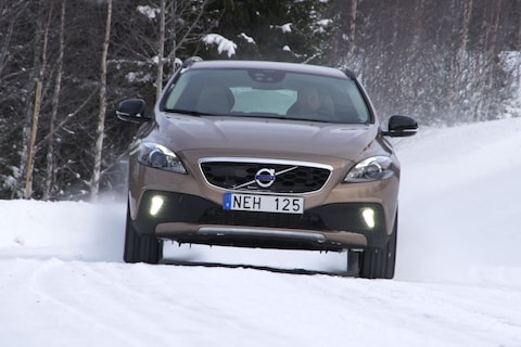 Test: Volvo V40 Cross Country (2013)