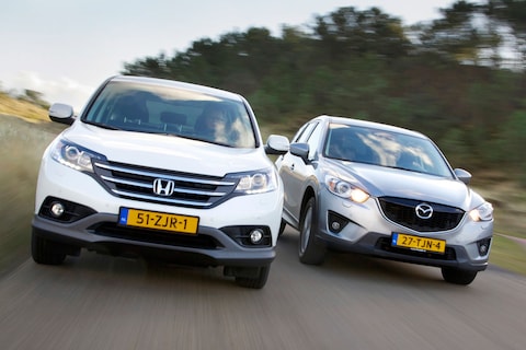 Vergelijkende Test: Honda CR-V 2.0 - Mazda CX-5 SkyActiv-G 2.0