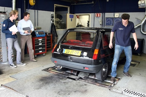 Renault 5 Alpine Turbo (1984) - Op de rollenbank