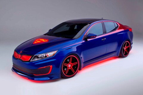 Strak in het Superman-pak: Kia Optima Hybrid