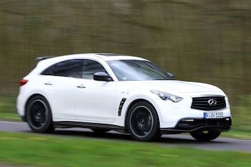 Infiniti FX50 Sebastian Vettel