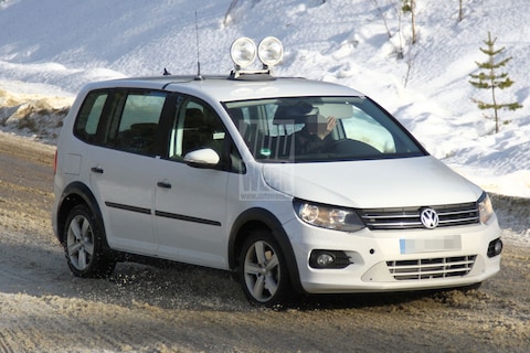 VW Touran moet Golf Plus voor laten gaan