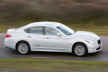Infiniti M35h Hybrid GT