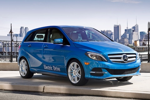 'Mercedes B-klasse Electric Drive wint van BMW i3'