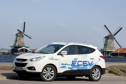 Waterstofpomp geopend bij Rhoon