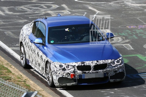 BMW 4-serie raast over de Ring