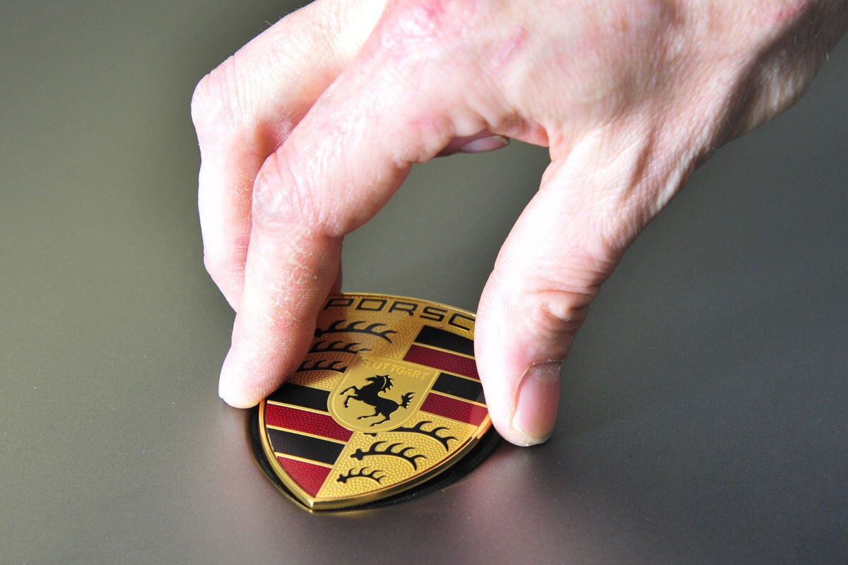 Porsche logo