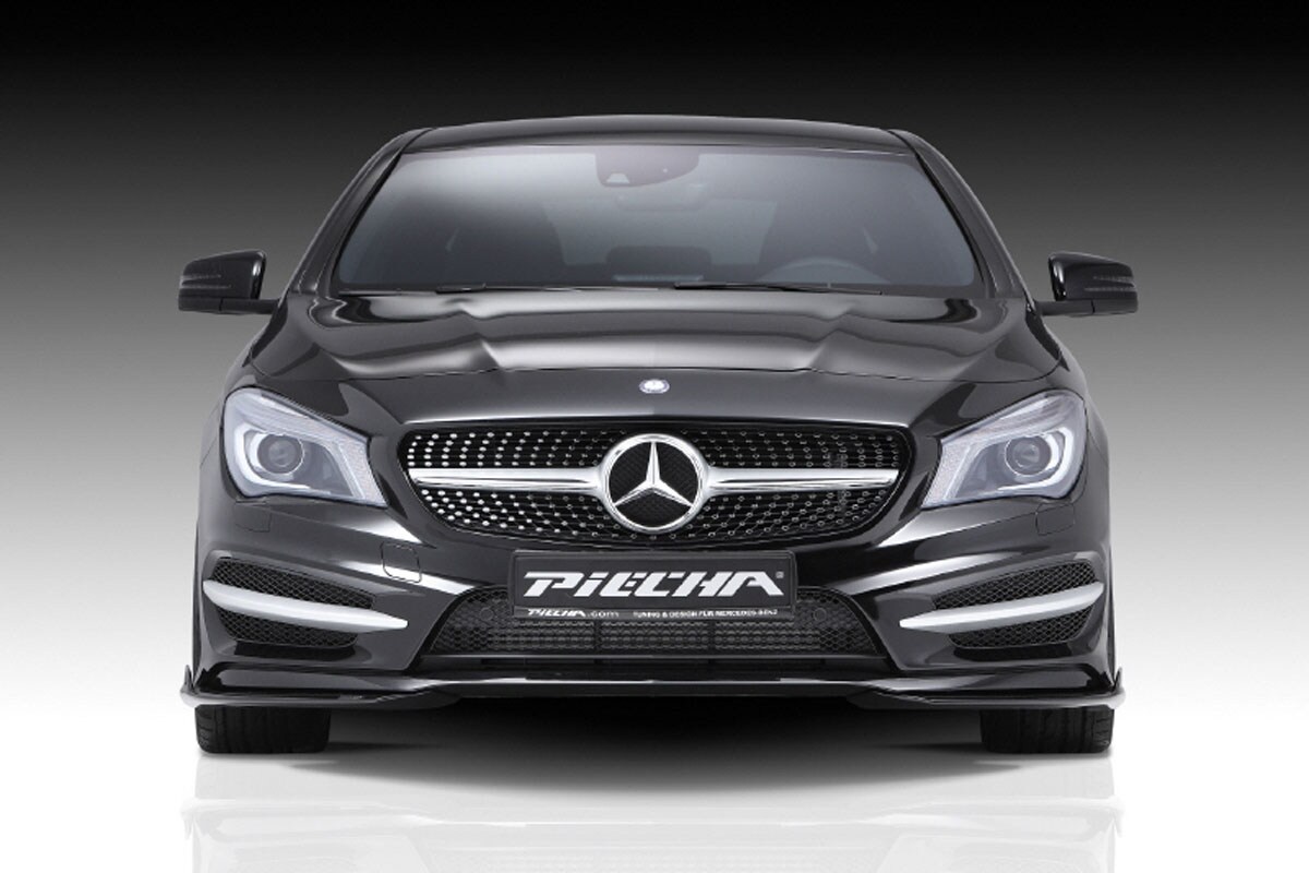 Piecha Mercedes-Benz CLA 250 GT-R.