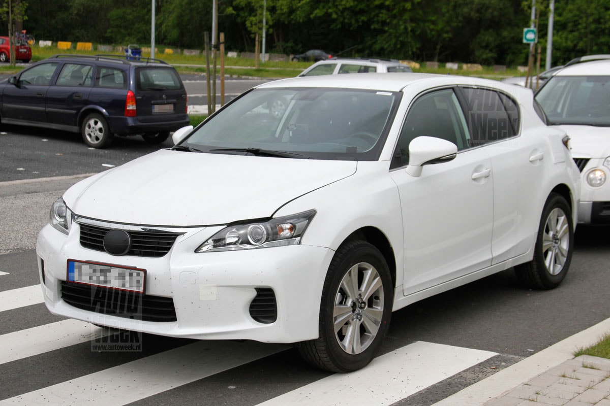 Lexus compacte SUV mule (foto: Hanjo van Heiningen
