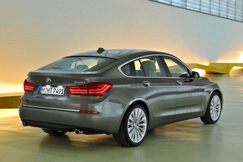 BMW en Nissan roepen auto's terug